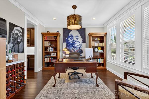 10 Buckhorn Gap RD, Biltmore Lake, NC 28715