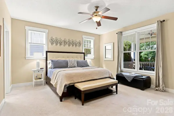 19 Oakhaven TER, Asheville, NC 28803