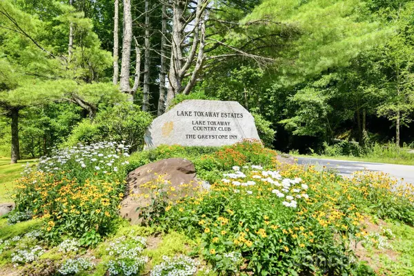 M L33 Cardinal DR, Lake Toxaway, NC 28747