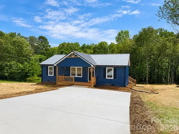 2953 Link DR, Granite Falls, NC 29630