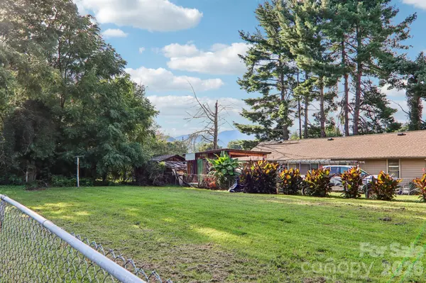 52 Clay ST, Waynesville, NC 28786