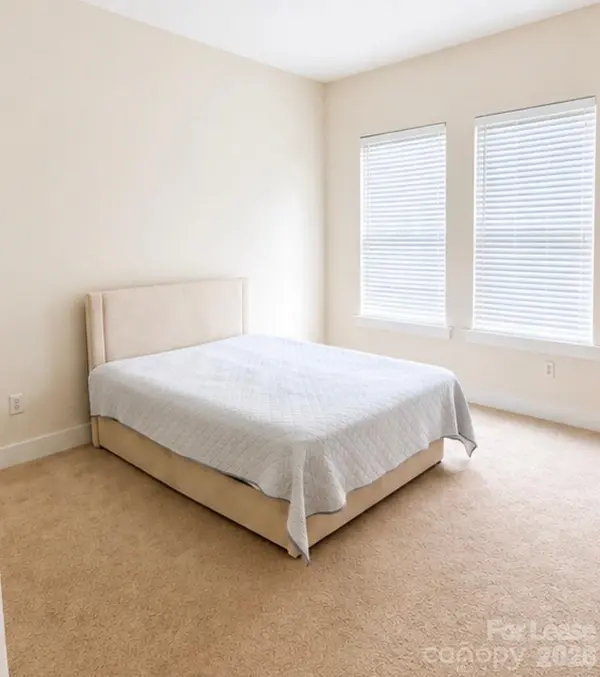 617 Mcninch ST, Charlotte, NC 28208