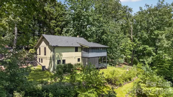 187 Caledonia RD, Landrum, SC 29356