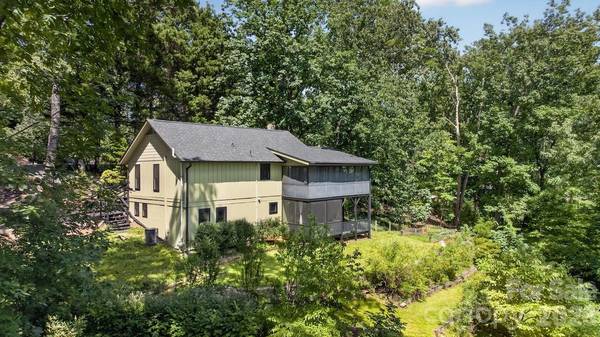 187 Caledonia RD, Landrum, SC 29356