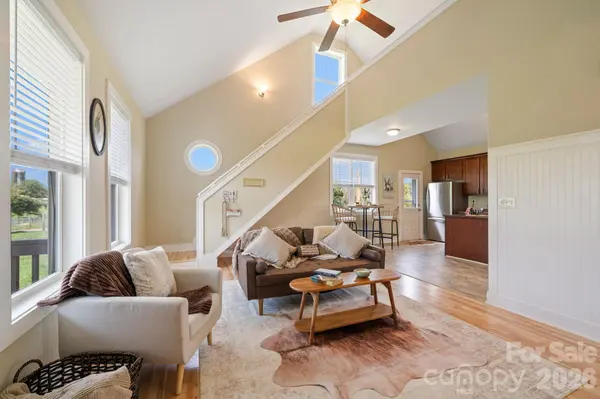 8378 Holman Mill RD, Snow Camp, NC 27349