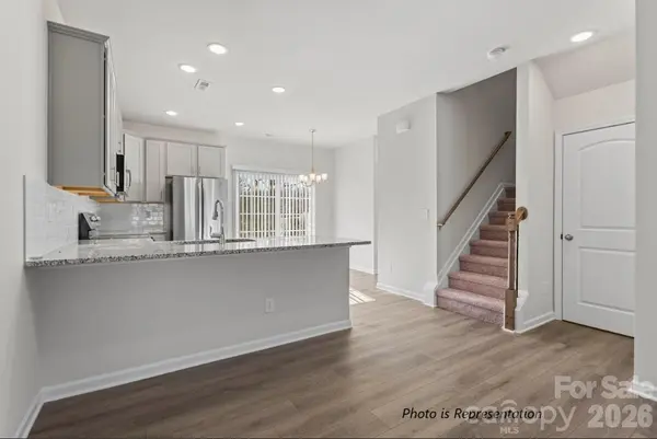 4154 Olympus AVE #204, Gastonia, NC 28052