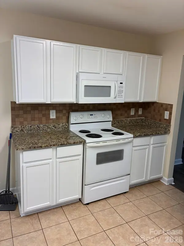 10440 Wilson Glen DR, Charlotte, NC 28214
