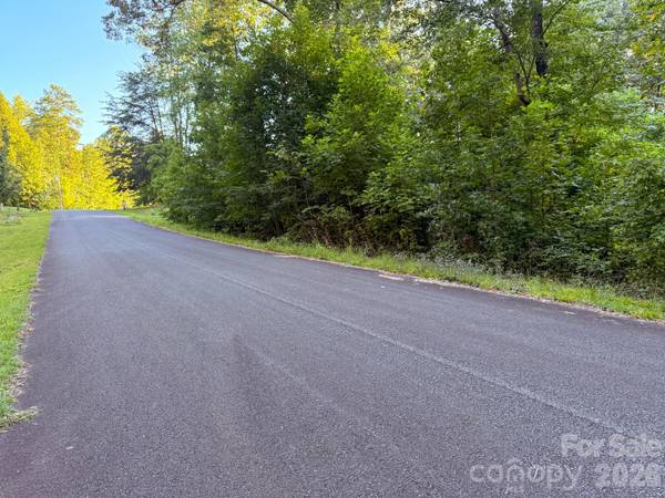 656 Pinelake DR, Troy, NC 27371