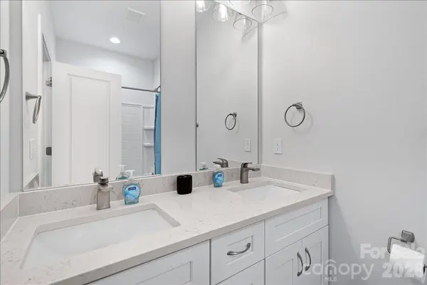 2041 S Pine DR, Gastonia, NC 28054