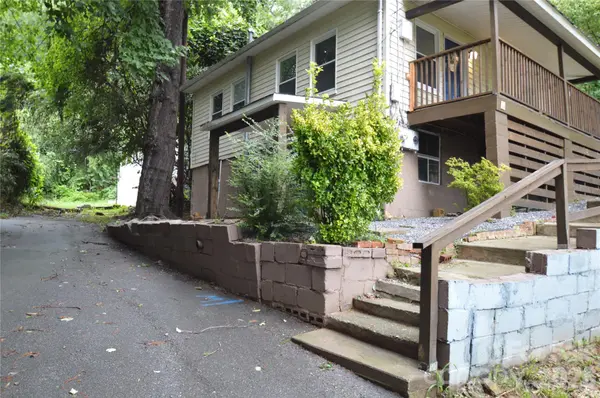 30 Porter ST, Tryon, NC 28782