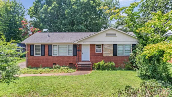 3029 Rosehill DR, Charlotte, NC 28212