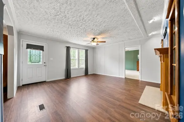 2093 Conley Bumgarner RD, Morganton, NC 28655