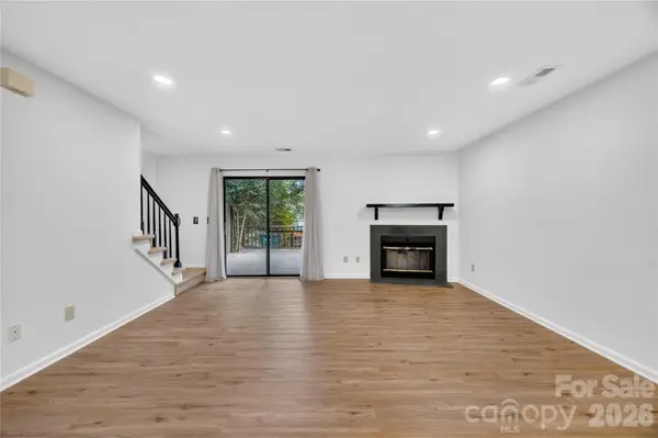 8426 Rust Wood PL, Charlotte, NC 28227