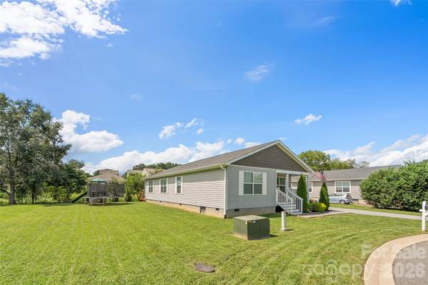 46 Janie DR, Clyde, NC 28721
