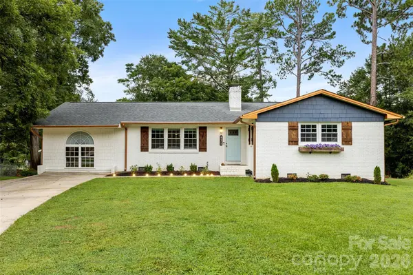 821 Normandy View ST, Gastonia, NC 28052