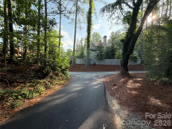 29 Crystal Springs TRL, Cashiers, NC 28717