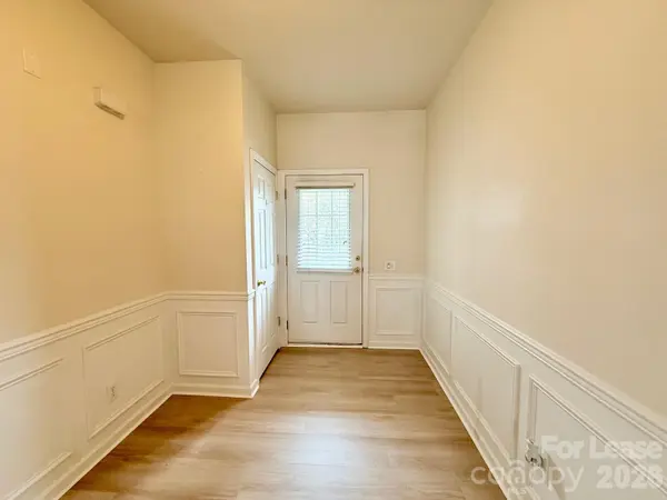 10212 Garmoyle ST, Charlotte, NC 28277