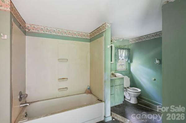 225 Hackett ST, Salisbury, NC 28144