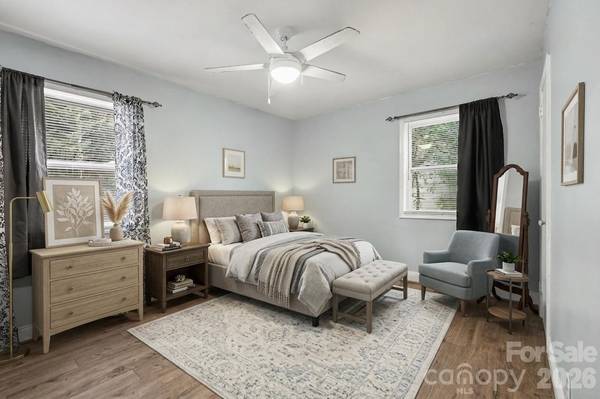 802 Stowe DR, Lowell, NC 28098