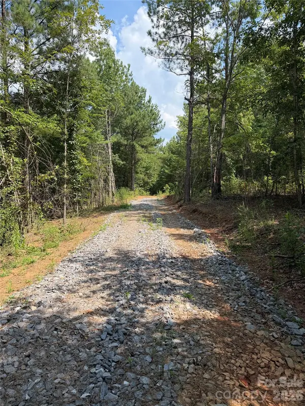 6356 Sunny Ridge LN, Morganton, NC 28655
