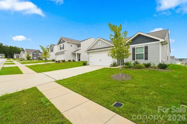3325 Brighton DR, Gastonia, NC 28052