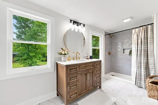 1325 King RD, Salisbury, NC 28146