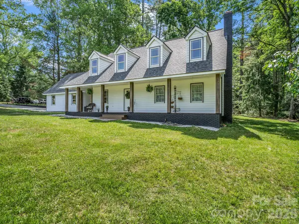 213 Raintree DR, Hendersonville, NC 28791