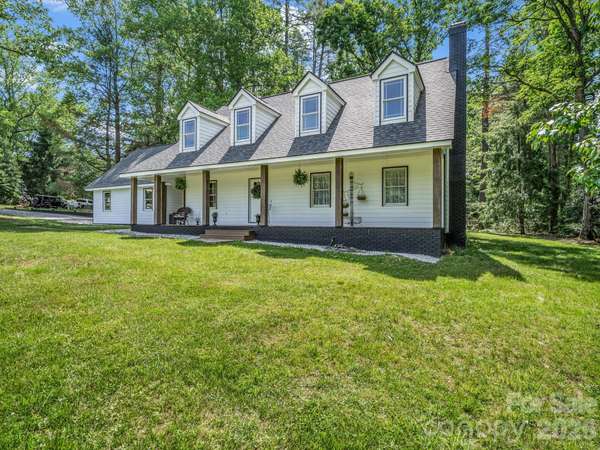 213 Raintree DR, Hendersonville, NC 28791