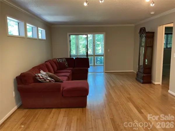 47 Lake DR #K 5, Laurel Park, NC 28739