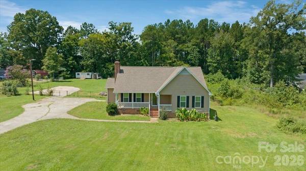 2827 E Pinewood RD, Chester, SC 29706