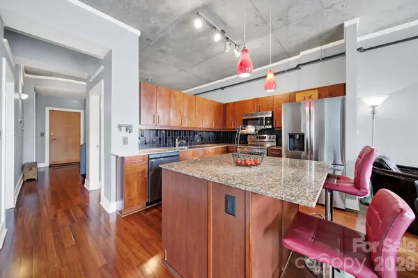 505 E 6th ST #909, Charlotte, NC 28202