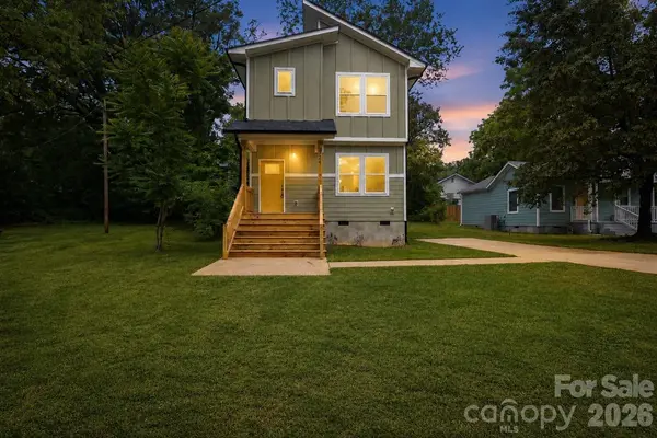 1324 Old Charlotte RD, Statesville, NC 28677