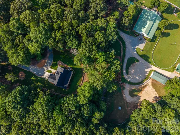 340 Whippoorwill LN, Mount Holly, NC 28120