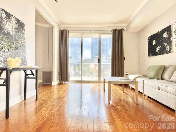 300 W 5th ST #546, Charlotte, NC 28202