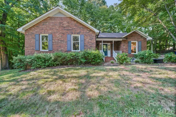 821 Deer Path PL, Mooresville, NC 28115