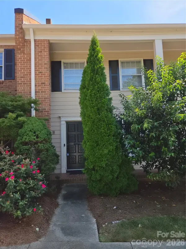 6727 Constitution LN, Charlotte, NC 28210