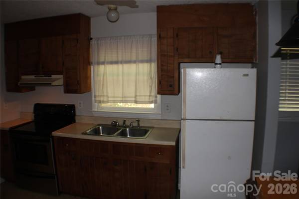 6791 Glover LN, Stanley, NC 28164