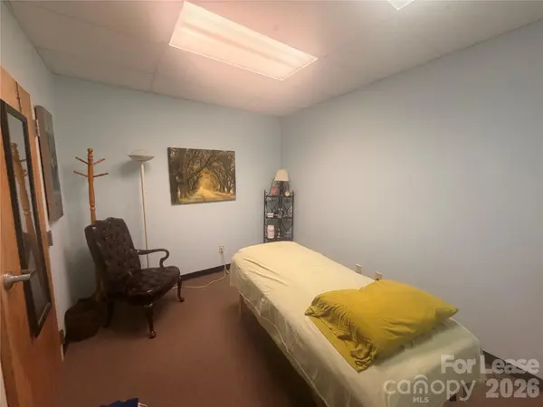 246 Union SQ #306, Hickory, NC 28601