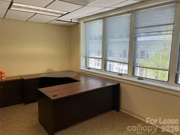 71B N Market ST, Asheville, NC 28801