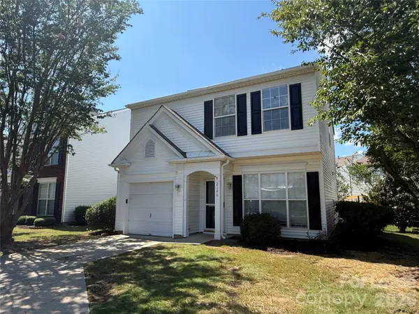 2146 Mckenzie Creek DR, Charlotte, NC 28270
