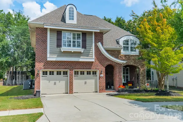 9428 Ardrey Woods DR, Charlotte, NC 28277