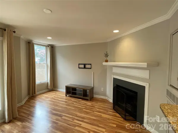 300 S Cedar ST #3, Charlotte, NC 28202