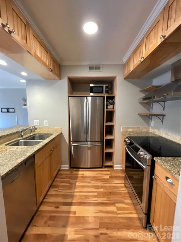 300 S Cedar ST #3, Charlotte, NC 28202