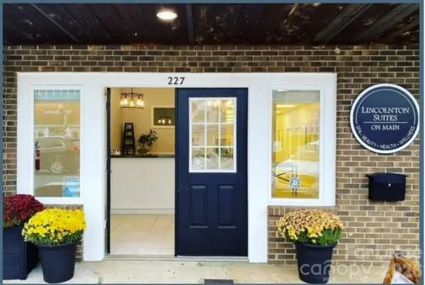 227 E Main ST, Lincolnton, NC 28092