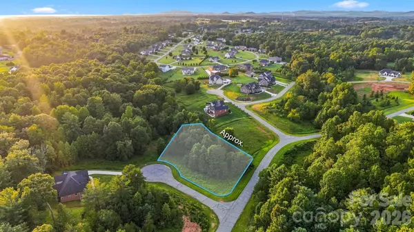 5940 Vintage CT #14 & 15, Granite Falls, NC 28630