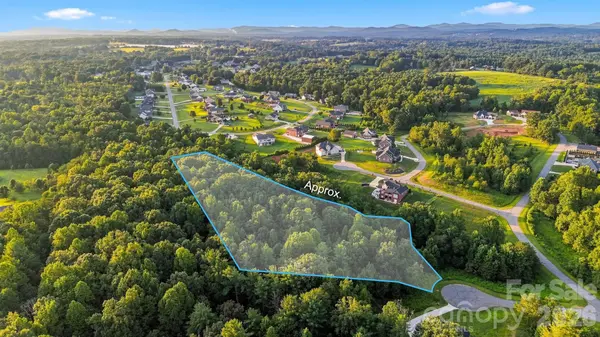 5940 Vintage CT #14 & 15, Granite Falls, NC 28630