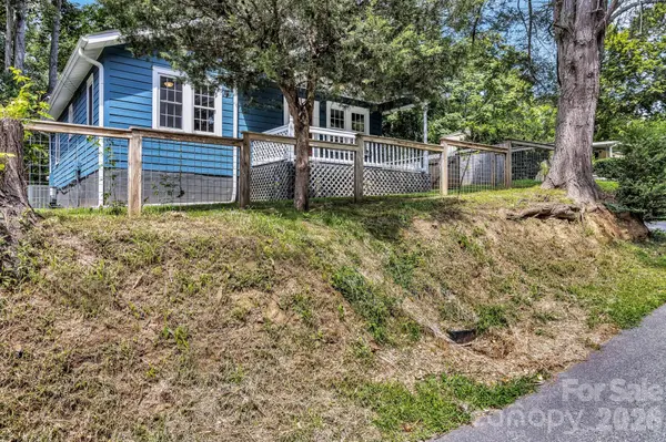 88 Brooklyn RD, Asheville, NC 28803