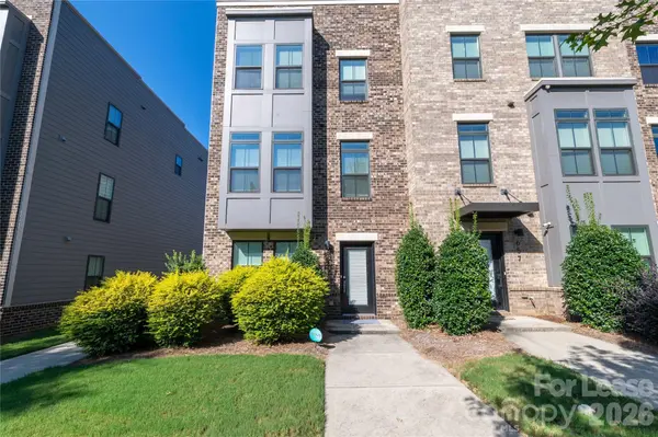 653 Uwharrie River RD, Charlotte, NC 28211