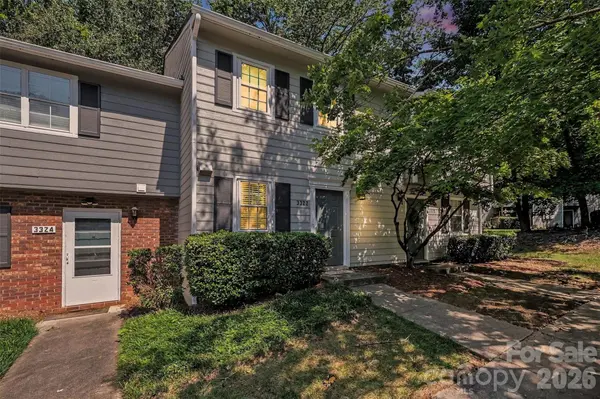3322 Heathstead PL, Charlotte, NC 28210