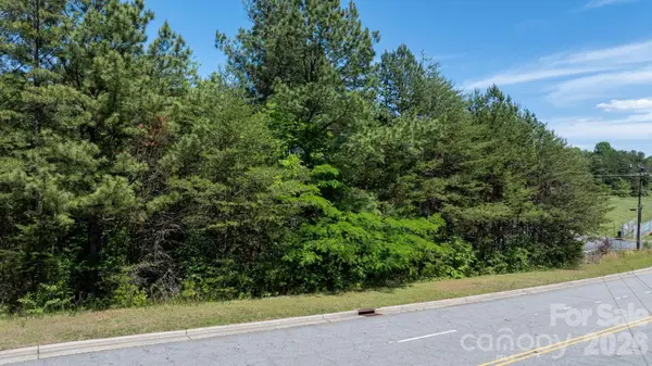 1610 1st ST W, Conover, NC 28613